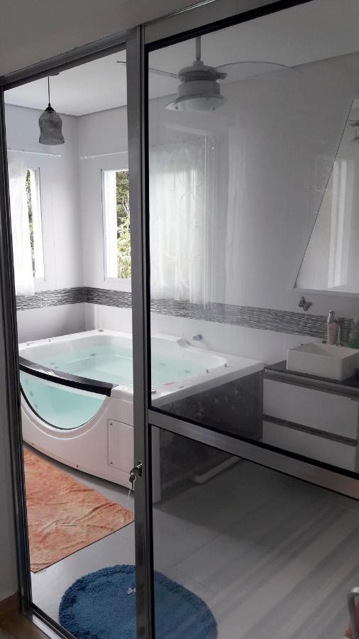 Linda Casa Com Lazer A 500M Da Praia Guaratuba Sp Bertioga Kültér fotó